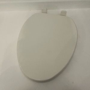 American Standard Champion Top Mount Concealed elongated Front Toilet Seat white